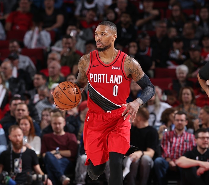 大家期待他 大家期待他