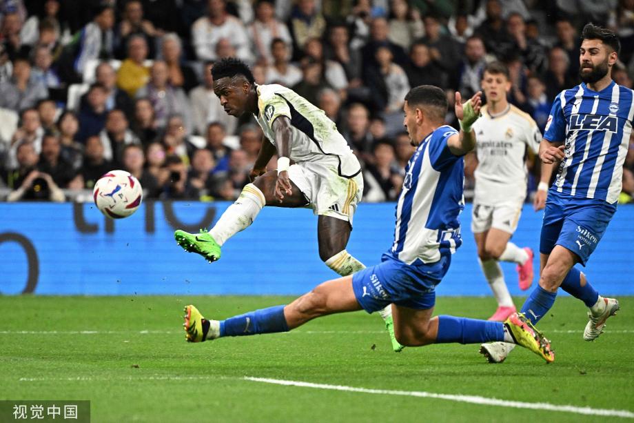 他在短暂的 他在短暂的